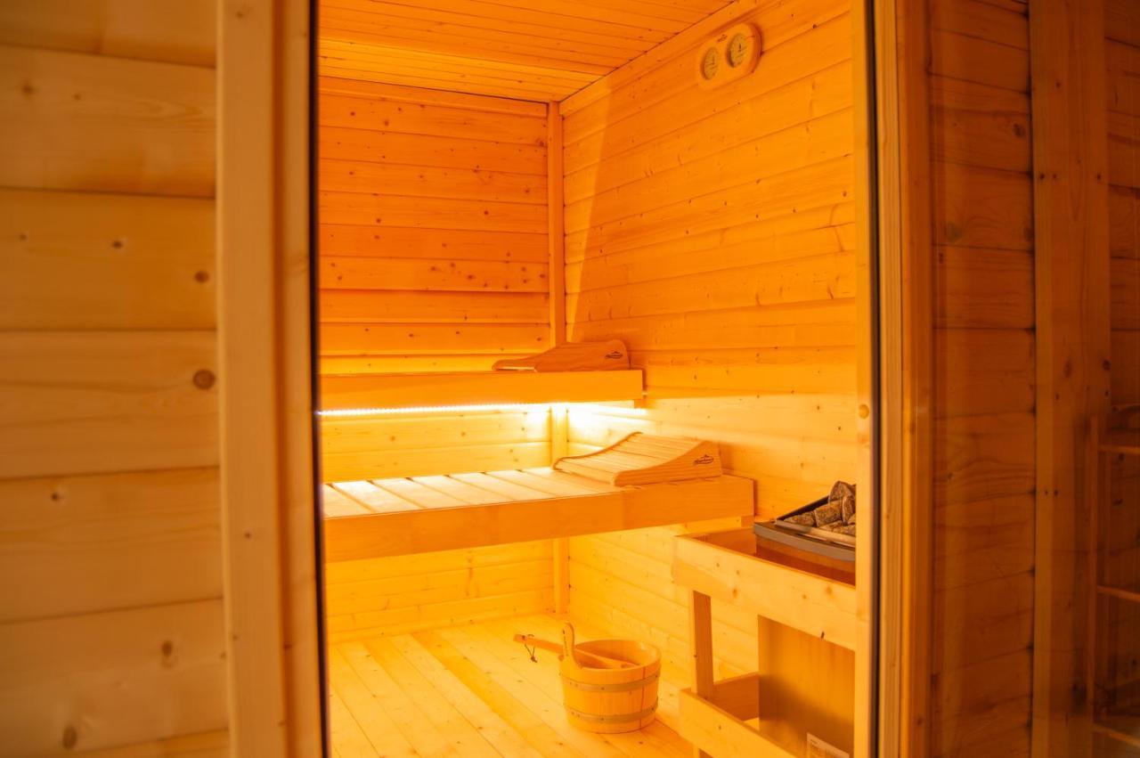 Wellnessoase Mitten In Der Wasserfallstadt Triberg Триберг Экстерьер фото